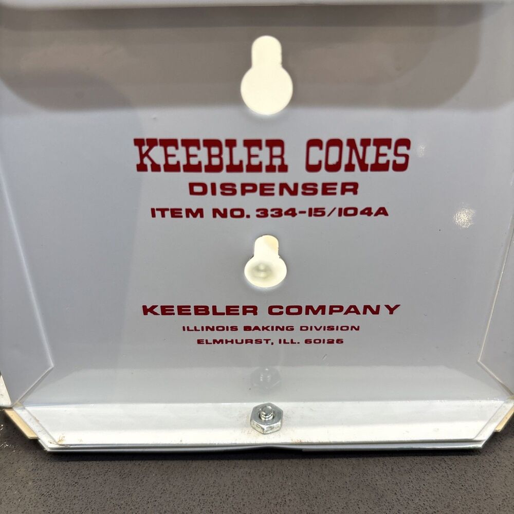 VTG Collectible Keebler Cone Dispenser Wall Mount Advertising IL 334-15/104A